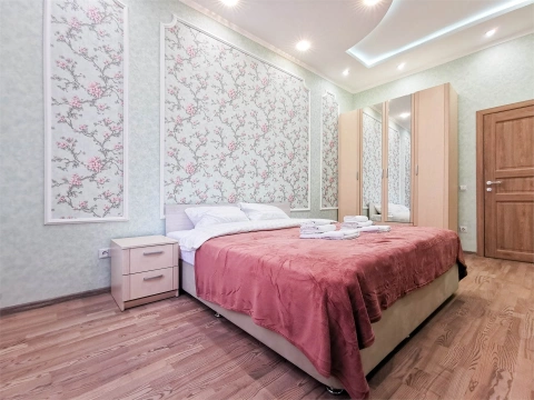 г Санкт-Петербург, ул Марата, д 22-24