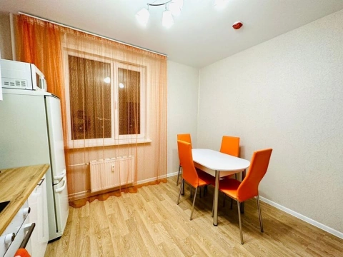 г Москва, р-н Троицк, ул Мостовая, д 5, кв 642