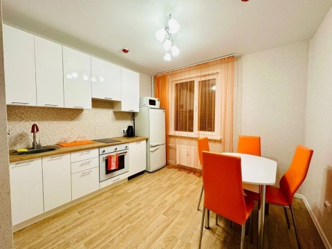г Москва, р-н Троицк, ул Мостовая, д 5, кв 642