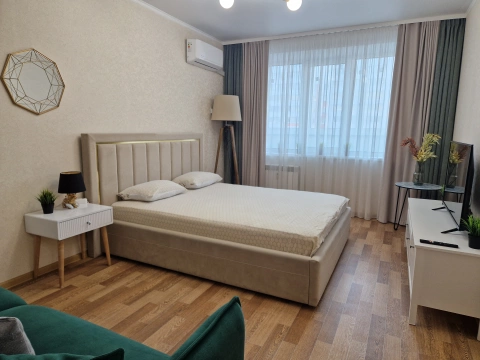 Респ Татарстан, г Альметьевск, пр-кт Строителей, д 80