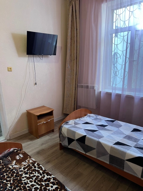 Краснодарский край, г Сочи, р-н Хостинский, ул Фурманова, д 1