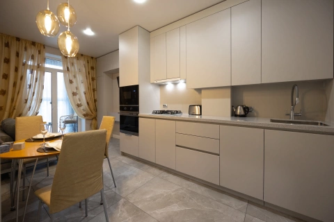 г Калининград, ул Сержанта Мишина, д 81 к 3