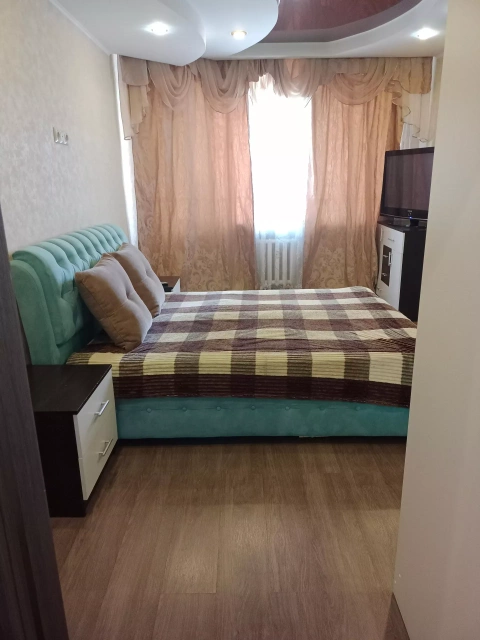 г Тюмень, ул Мельникайте, д 144