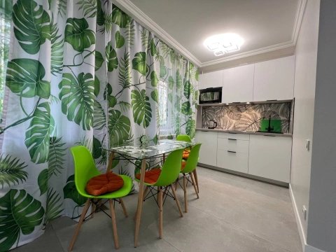 г Екатеринбург, ул Малышева, д 104