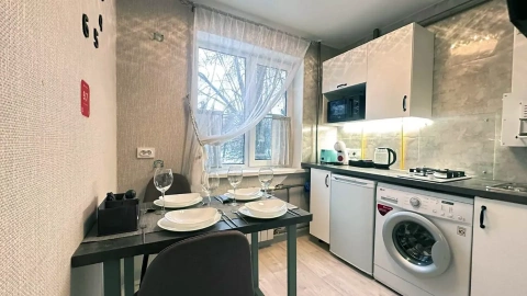 Московская обл, г Коломна, ул Ленина, д 103