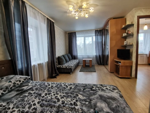 г Тюмень, ул Парфенова, д 40