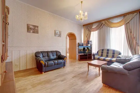 г Санкт-Петербург, Невский пр-кт, д 81