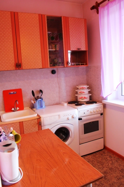 г Великий Новгород, ул Коровникова, д 4 к 1