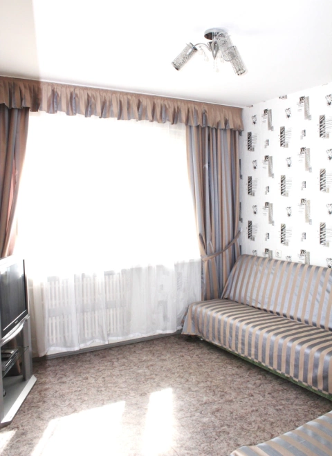 г Великий Новгород, ул Коровникова, д 4 к 1