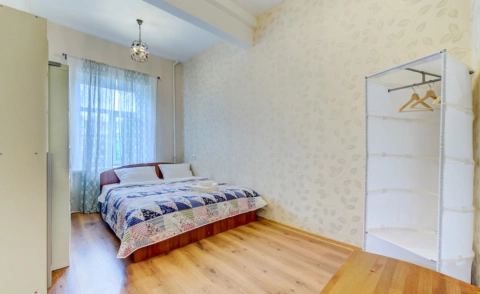г Санкт-Петербург, ул Радищева, д 42
