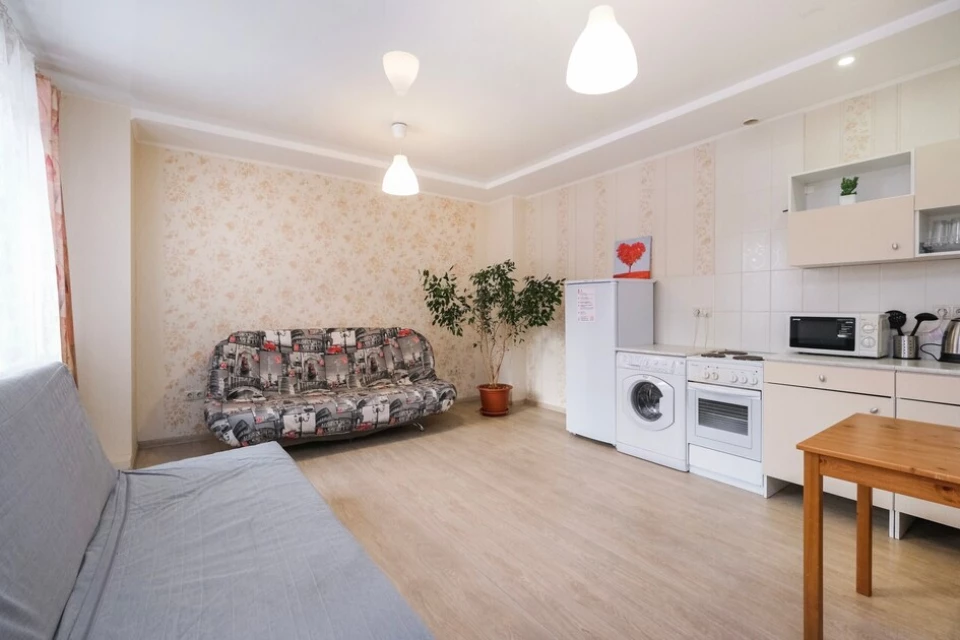 Квартира на Стартовой 1