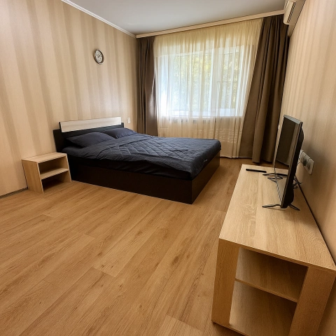Ростовская обл, г Азов, пер Осипенко, д 47Б, кв 2