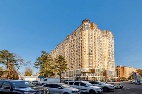г Краснодар, ул Коммунаров, д 270 к 1, кв 82