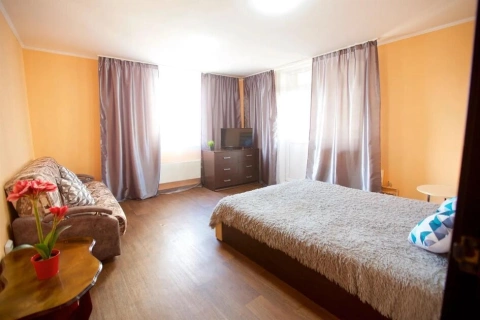 г Красноярск, ул Авиаторов, д 38