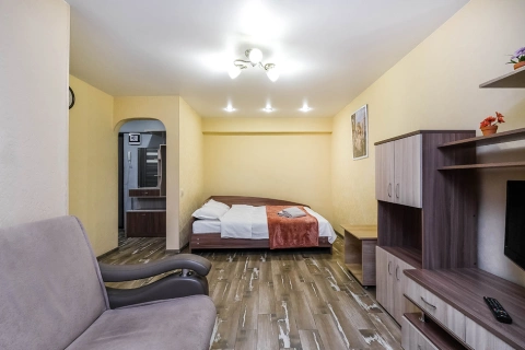 г Новосибирск, ул Челюскинцев, д 44
