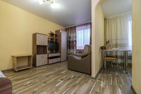г Новосибирск, ул Челюскинцев, д 44