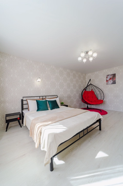 г Екатеринбург, ул Белинского, д 137