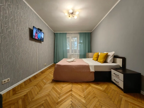 г Москва, ул Введенского, д 20 к 1