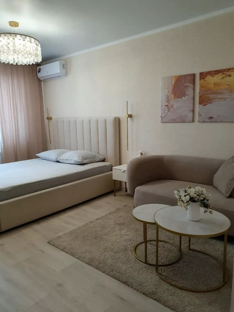 Респ Татарстан, г Альметьевск, пр-кт Строителей, д 80