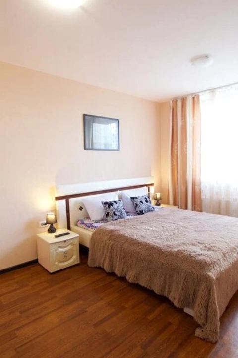 г Красноярск, ул Авиаторов, д 38