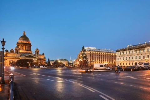 г Санкт-Петербург, наб Реки Мойки, д 82