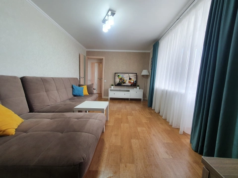 Респ Татарстан, г Альметьевск, ул Мира, д 17