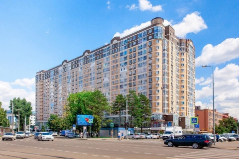 г Краснодар, ул Коммунаров, д 270 к 1, кв 153